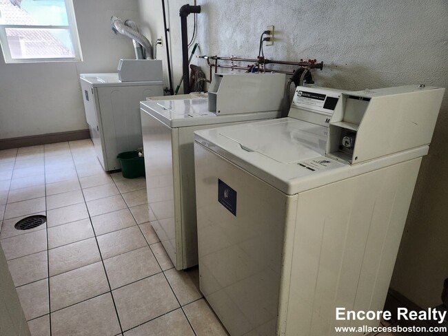 34 Gardner St in Boston, MA - Building Photo - Building Photo