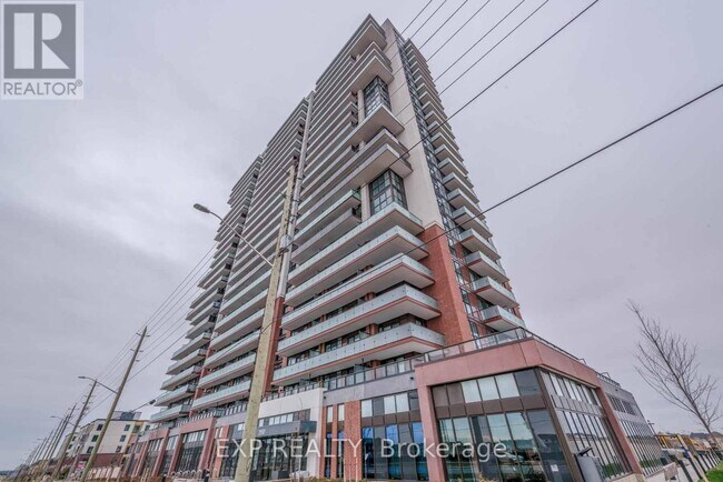 2550-2550 Simcoe St N in Oshawa, ON - Building Photo - Building Photo