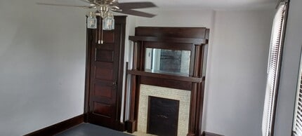 4819 Forest Ave, Unit 2 in Cincinnati, OH - Building Photo - Building Photo