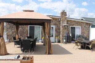 527 Cedar Ave in Scranton, PA - Building Photo