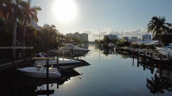 2908 Bayview Dr in Fort Lauderdale, FL - Building Photo