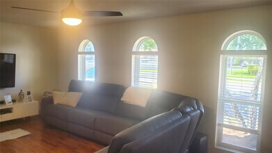 616 SE 8th Ave in Deerfield Beach, FL - Building Photo - Building Photo