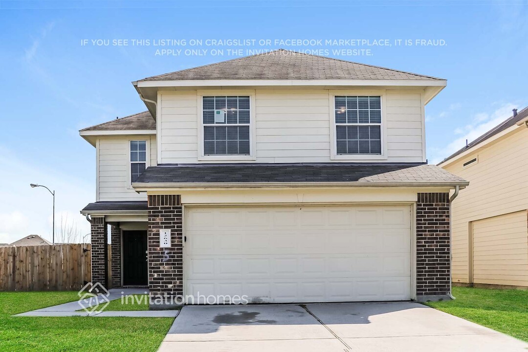 12630 Lady Slipper Rd in Houston, TX - Building Photo