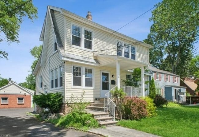 property at 9 Wardell Rd