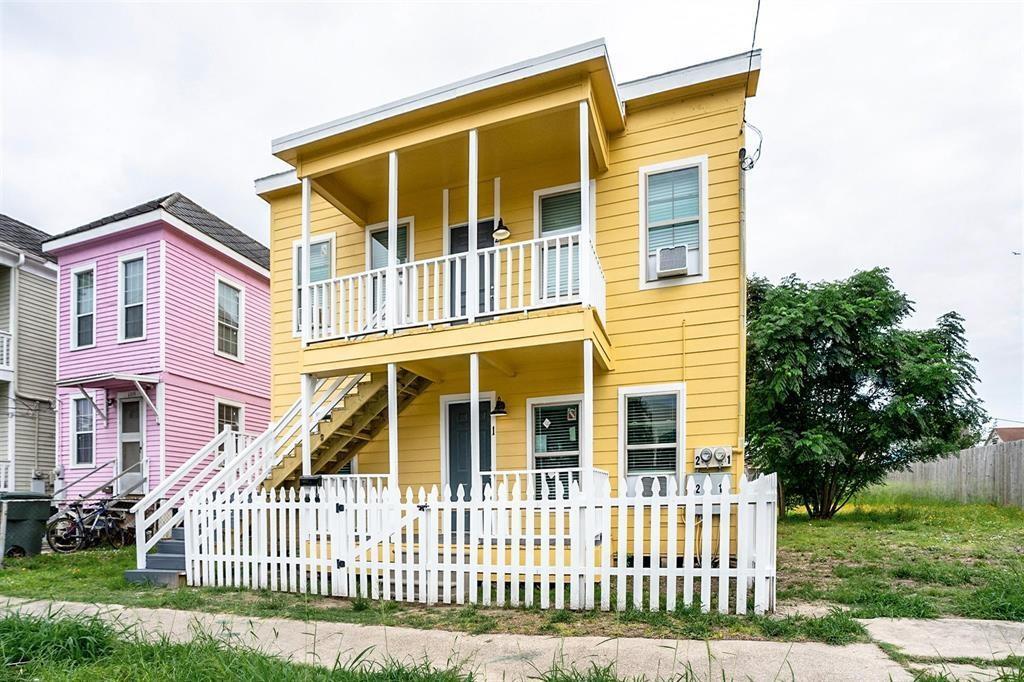 4011 Avenue H-Unit -1 in Galveston, TX - Building Photo