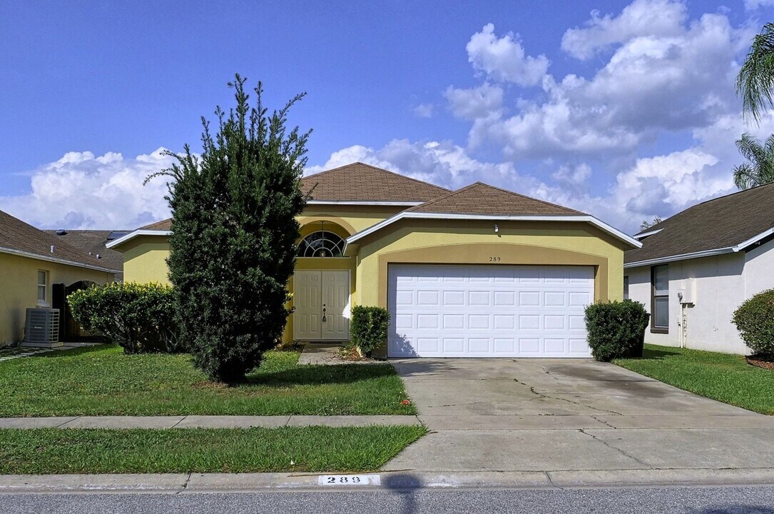 289 White Marsh Cir in Orlando, FL - Building Photo