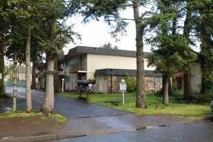 The Forest Retreat-LM-563-V Apartments