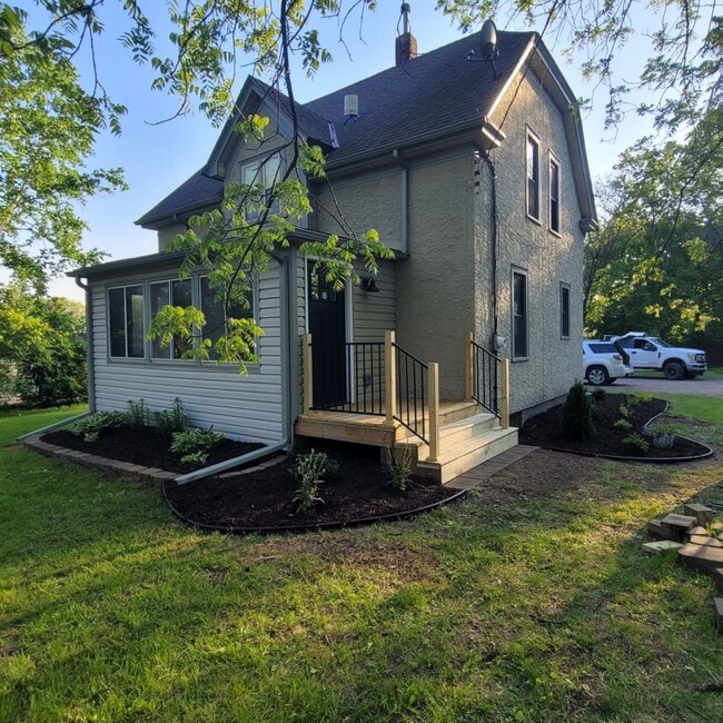 856 4th St SW in Forest Lake, MN - Building Photo - Building Photo