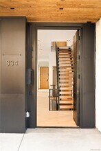 332 Steele St in Denver, CO - Foto de edificio - Building Photo