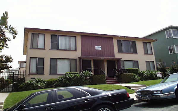 4188 Somerset Dr in Los Angeles, CA - Building Photo