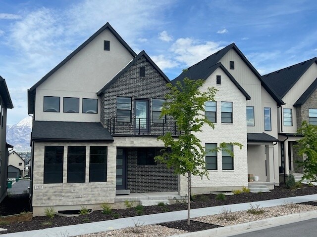 property at 2328 N White Clf Dr