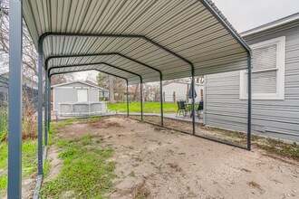 122 Finch Pl in San Antonio, TX - Foto de edificio - Building Photo