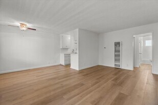 934 6th St in Santa Monica, CA - Building Photo