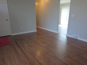 1962 Mary Catherine St in Ypsilanti, MI - Building Photo - Building Photo