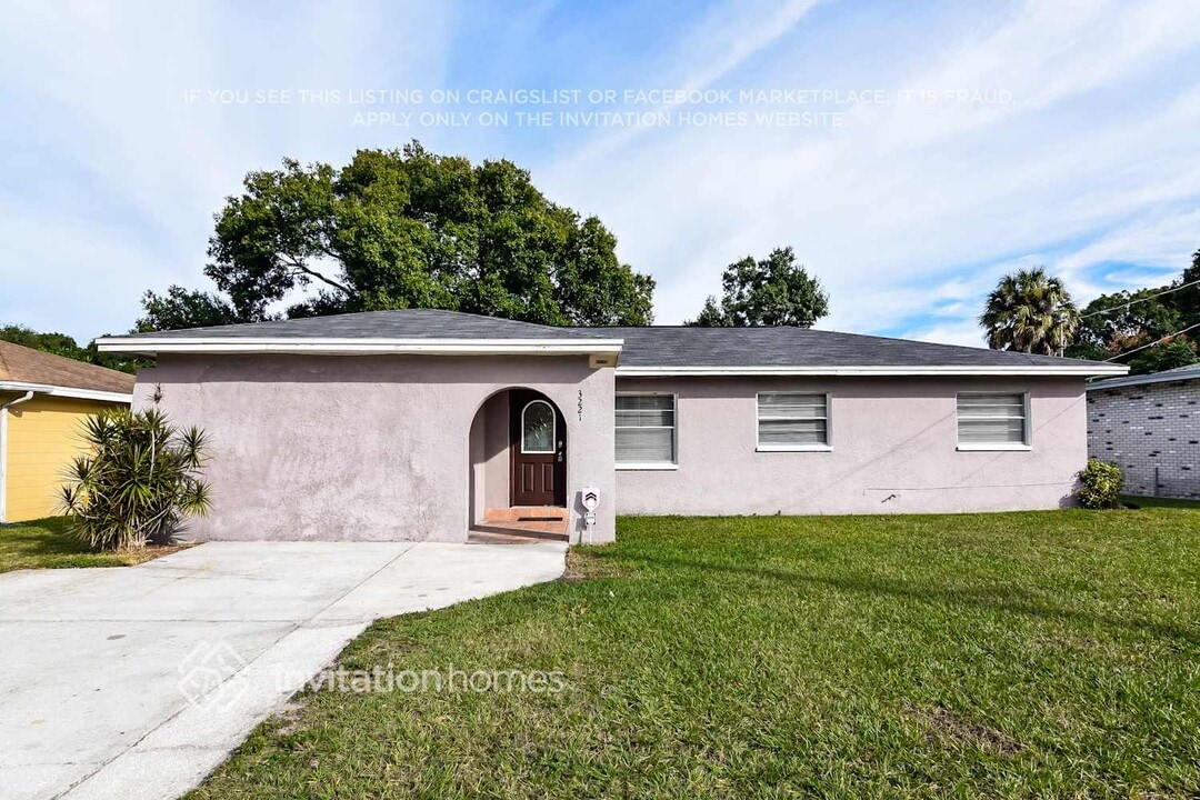 3221 W Grove St in Tampa, FL - Building Photo