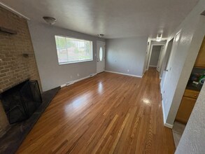 7641 Elmwood Ln in Denver, CO - Building Photo - Building Photo