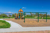 Retreat at Patriot Park in Colorado Springs, CO - Foto de edificio - Building Photo