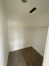 2410 NW 11th St in Miami, FL - Building Photo - Building Photo