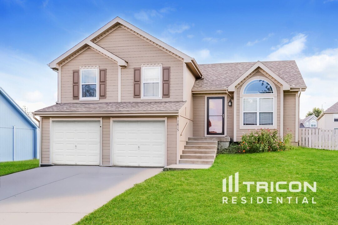 7815 NE 109th Terrace in Kansas City, MO - Building Photo
