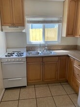 1239 Hornblend St in San Diego, CA - Building Photo - Building Photo