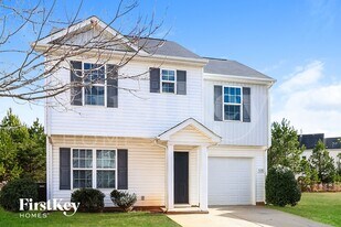 528 Ellingsworth Ln in Charlotte, NC - Building Photo