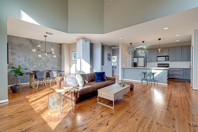 property at 4308 Lillian St