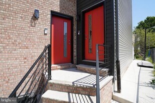 1201 N Taylor St in Philadelphia, PA - Building Photo