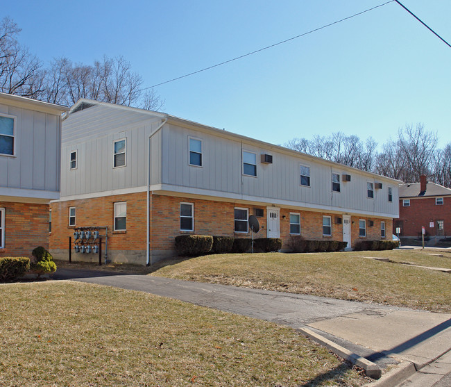 334-336 Firwood Dr in Dayton, OH - Foto de edificio - Building Photo