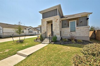 8706 Bestride Bend in Austin, TX - Building Photo - Building Photo