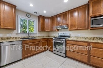 8916 Calvert Ave in Orangevale, CA - Building Photo - Building Photo