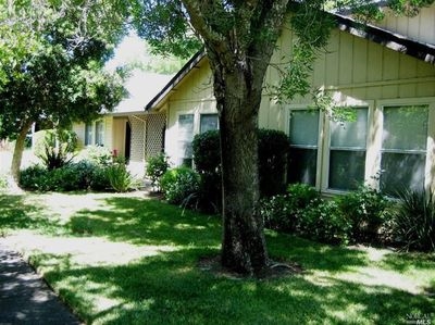 Lomita Apartments in Sonoma, CA - Building Photo - Building Photo