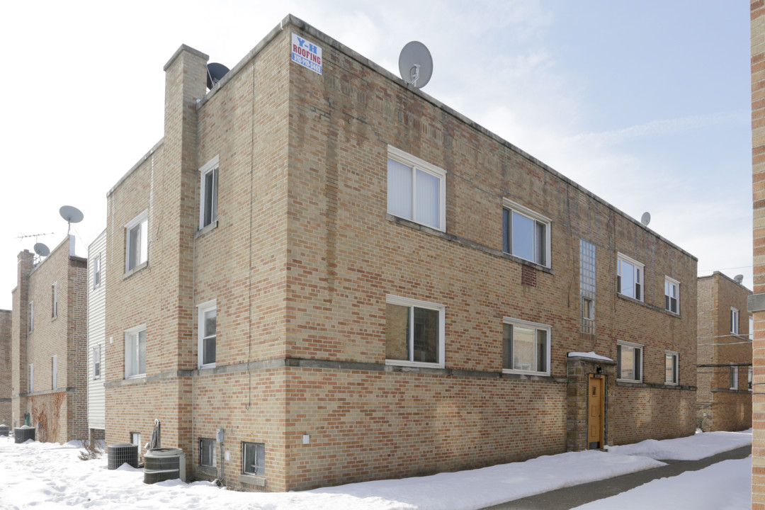 6338 N Kedzie Ave in Chicago, IL - Building Photo