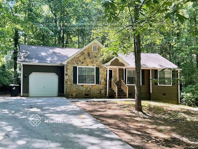 property at 40 Brook Valley Dr