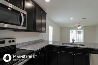 1325 Brenway Dr in Mascotte, FL - Building Photo - Building Photo