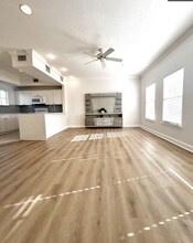 641 Siren Wind Ln in Clearwater, FL - Building Photo - Building Photo