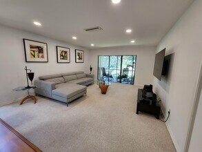 21506 Juego Cir in Boca Raton, FL - Building Photo - Building Photo