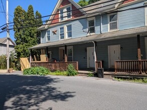 325 E Church St in Slatington, PA - Building Photo - Building Photo