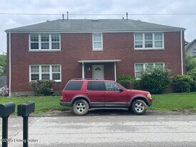 106 Harris St in Muldraugh, KY - Building Photo