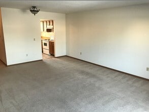 2803-2811 Scarlet Oak Dr in Toledo, OH - Building Photo - Building Photo