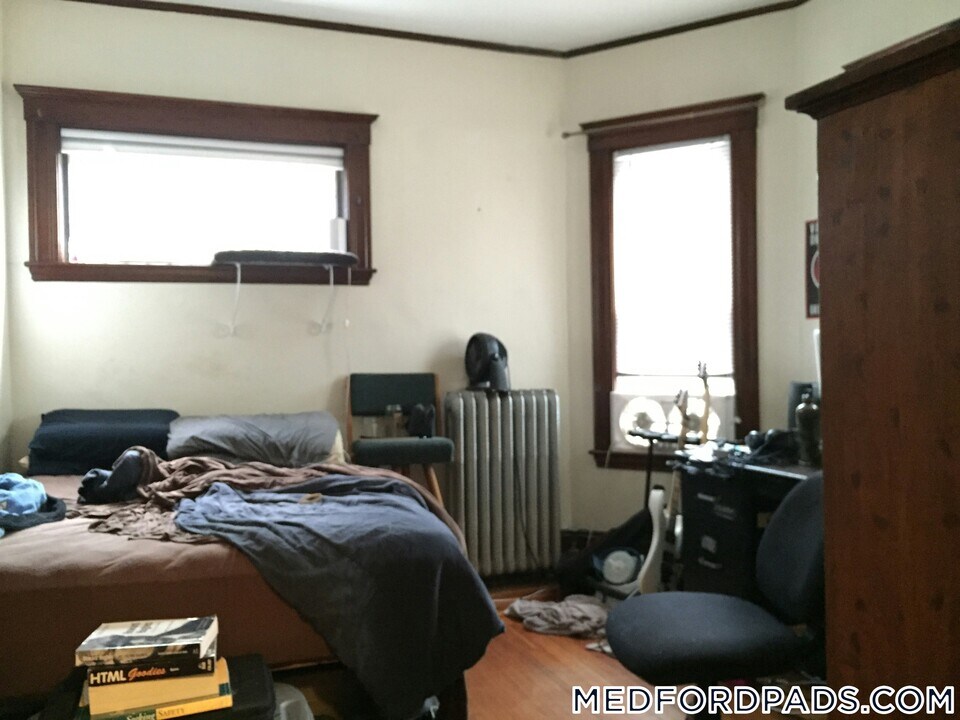 270 Harvard St in Medford, MA - Building Photo