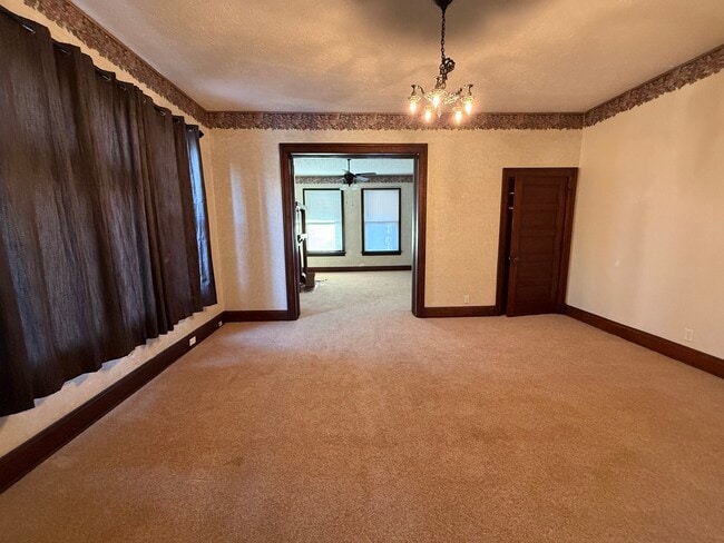 230 Buckeye St, Unit 1 in Hamilton, OH - Building Photo - Building Photo