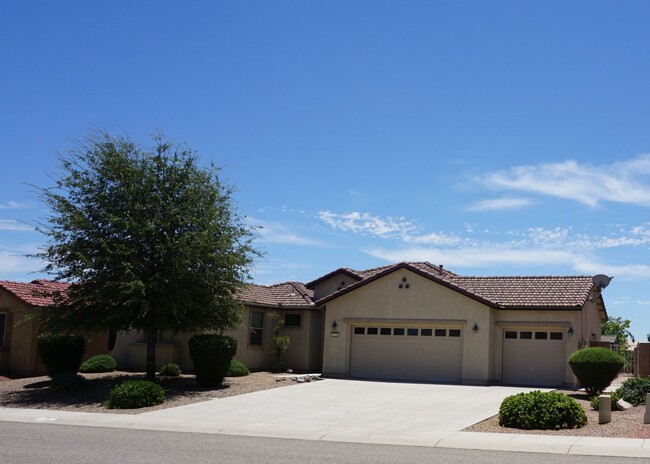 1858 Prairie Grass Dr in Sierra Vista, AZ - Building Photo - Building Photo