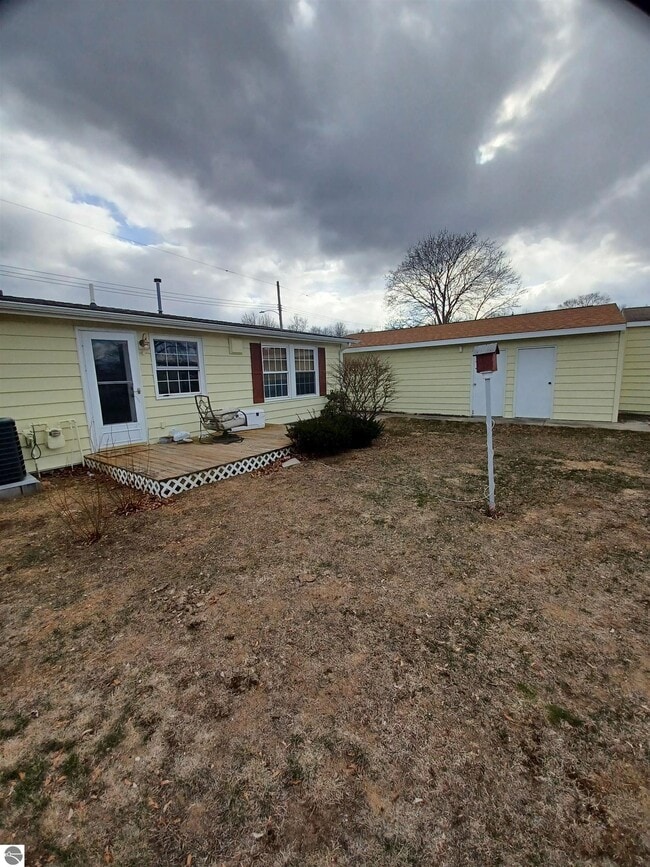 10156 Virginia St in Oscoda, MI - Building Photo - Building Photo