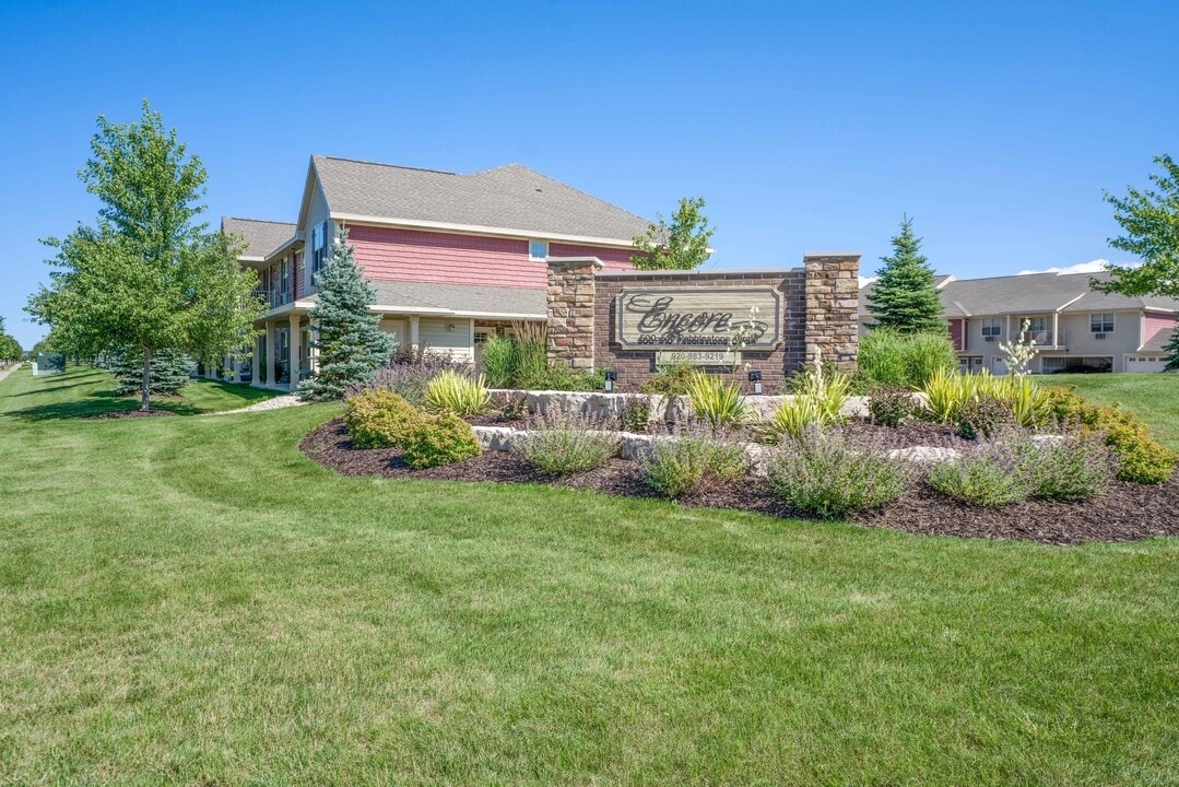 Encore in Green Bay, WI - Building Photo
