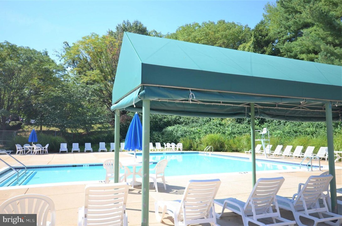 2100 Lee Hwy-Unit -116 in Arlington, VA - Building Photo