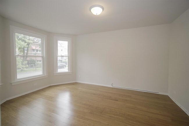 2945 N Ridgeway Ave-Unit -1 in Chicago, IL - Foto de edificio - Building Photo