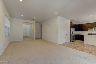 8343 Hayden Hls Ave in Las Vegas, NV - Building Photo - Building Photo