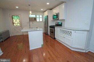 716 Manton St in Philadelphia, PA - Building Photo - Building Photo