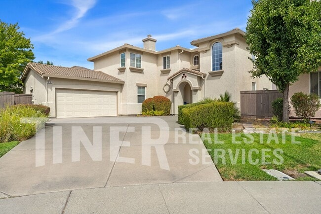 property at 35 Sabre Ct