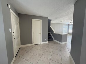 10027 Farrell Dr in Houston, TX - Building Photo - Building Photo